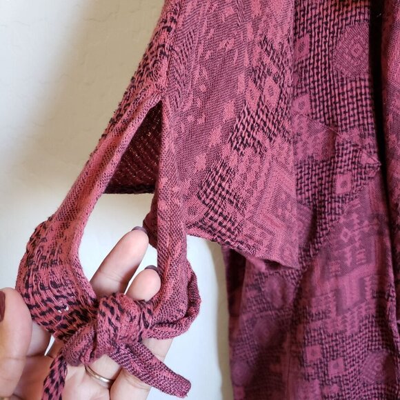 Passage Gauzy Cotton Jacquard Waterfall Open Cardigan Fringe Burgundy One Sz NEW - Picture 6 of 12